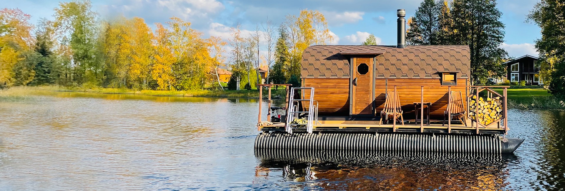 Баня бочка на понтонах